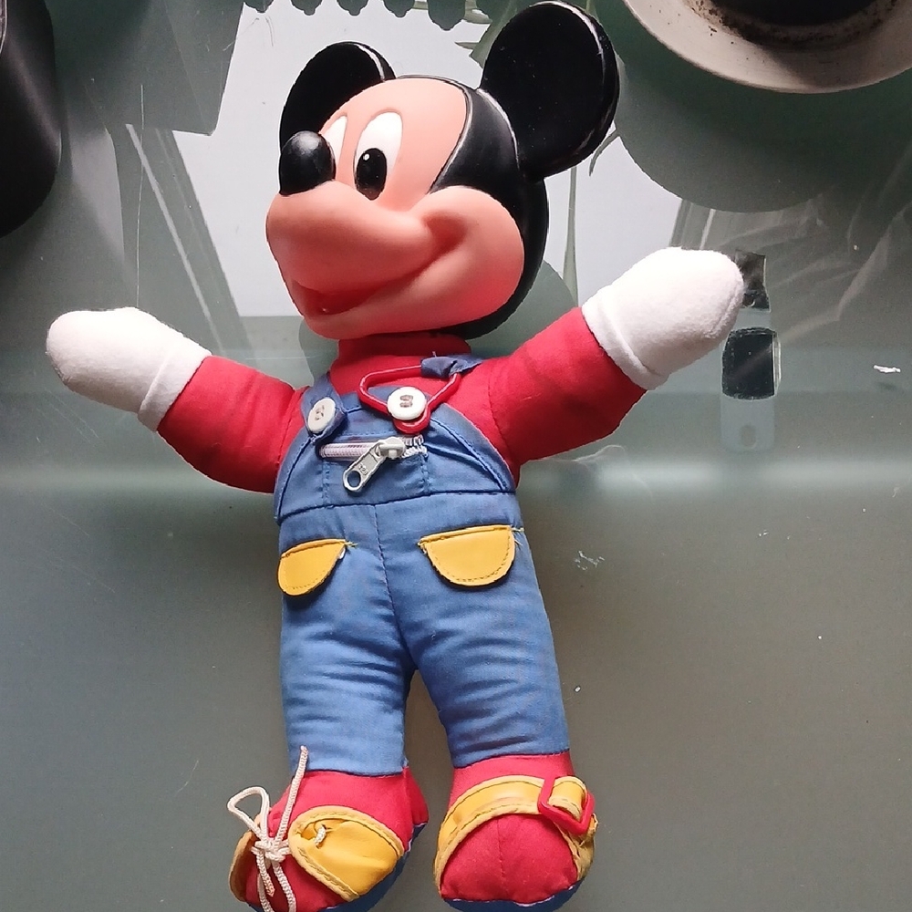 Vintage Mickey Mouse Learn to Dress